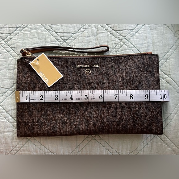 NWT Michael Kors Jet Set Charm Large Zip Clutch Wristlet Wallet Brown/Luggage - Picture 3 of 8